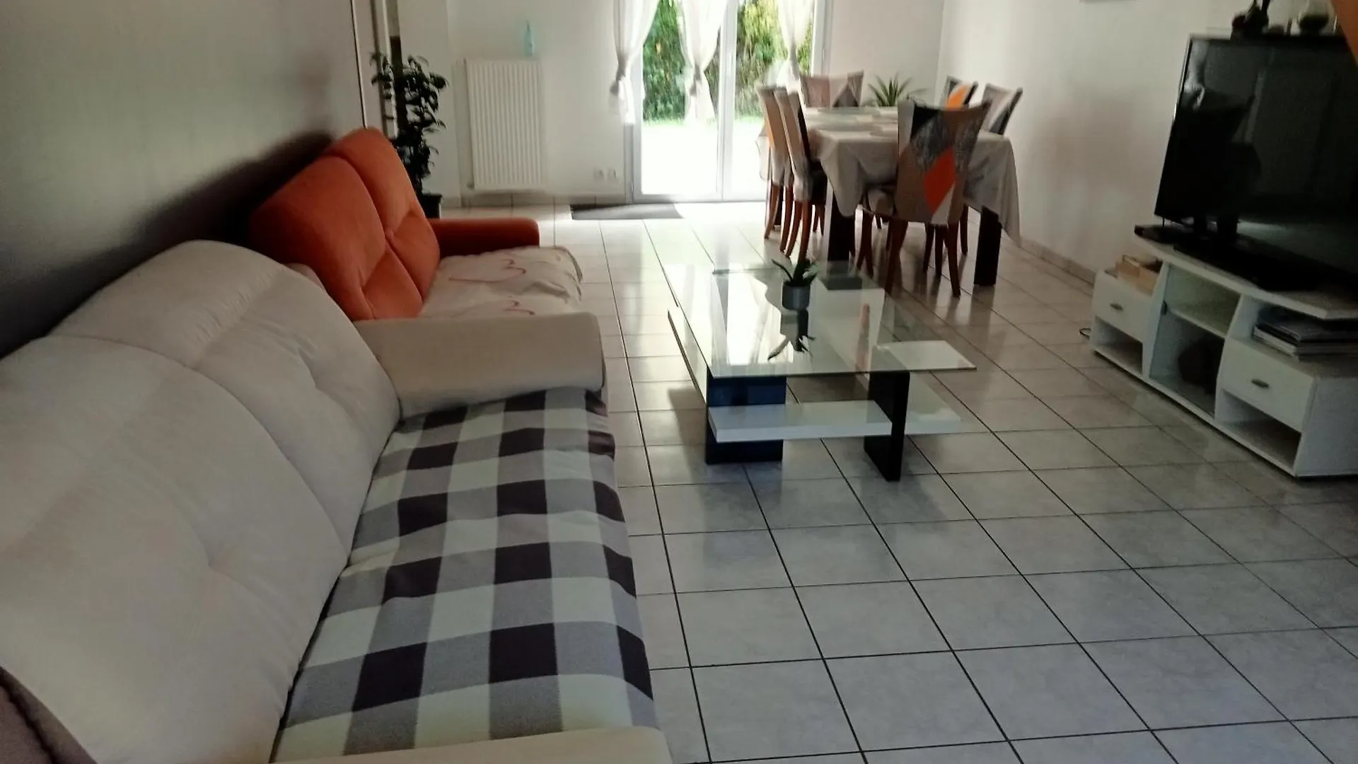 Holiday home Jolie Maison Au Calme A 2 Mn Des Plages, Centre Ville Et Toutes Commodites Douarnenez